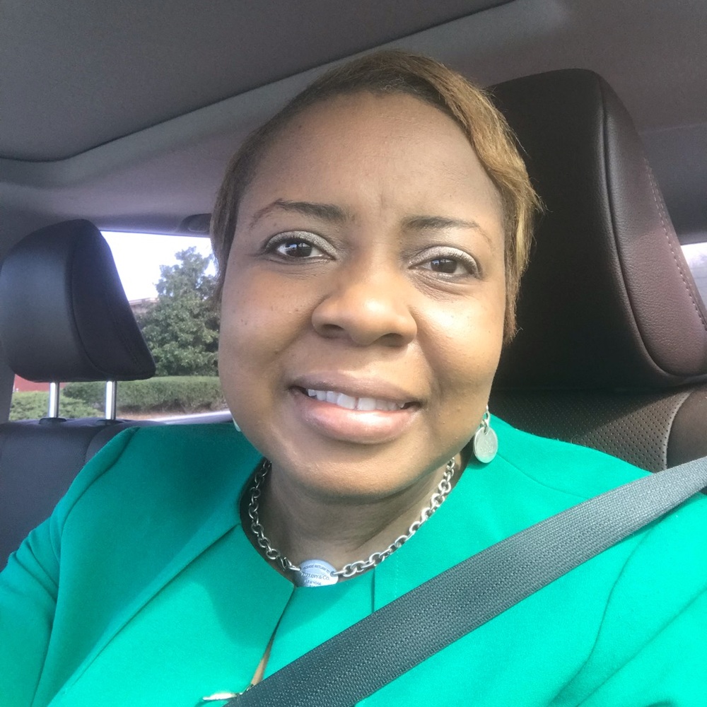 Meet your Posher, Yolanda